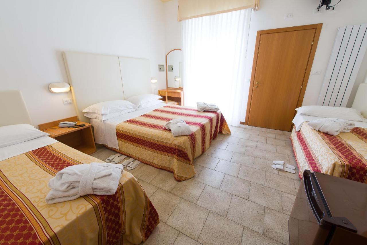 Hotel Galassia Rimini Extérieur photo