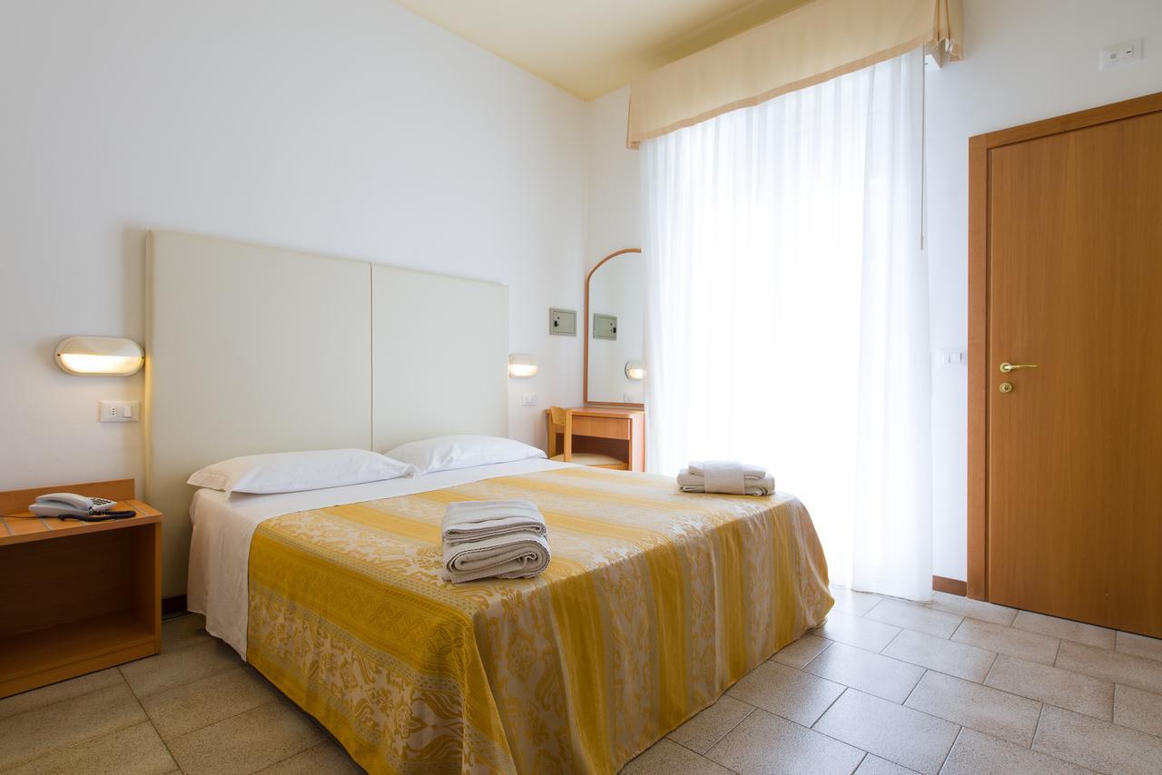 Hotel Galassia Rimini Extérieur photo